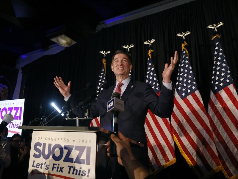 Tom Suozzi