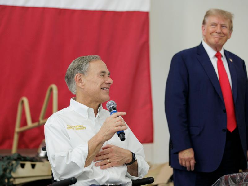 Gov. Greg Abbott and President Donald Trump 